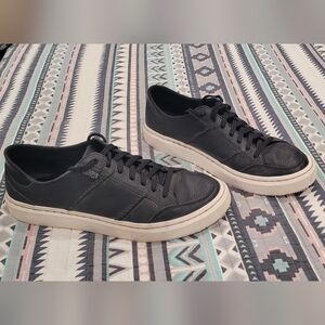 UGG Women's Alameda Lace Sneaker